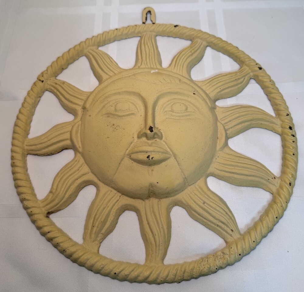Vintage Cast Iron Sun Face Wall Plaque 11.5” Whimsical Celestial Garden Art 90s